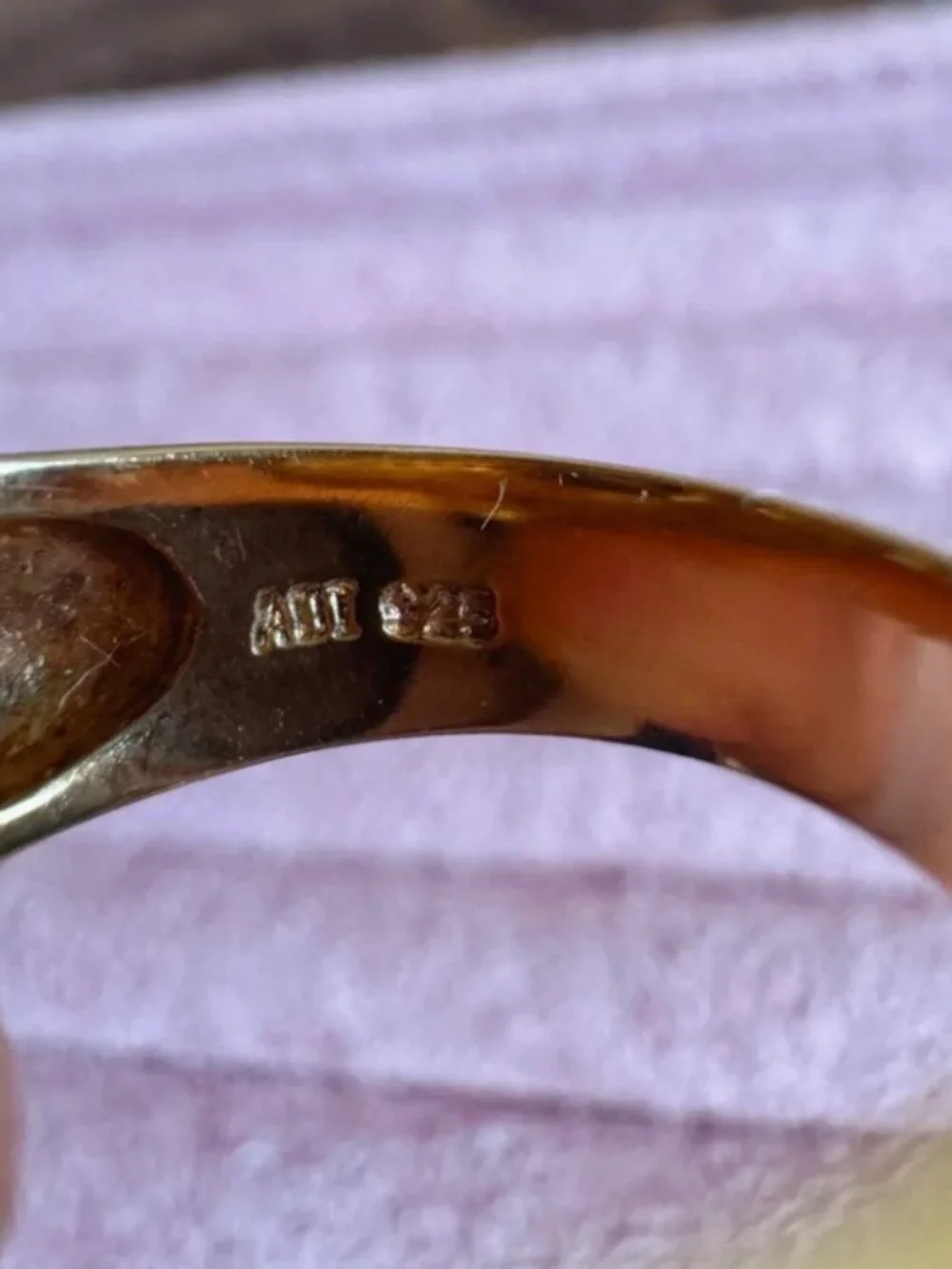 N/A bold gold